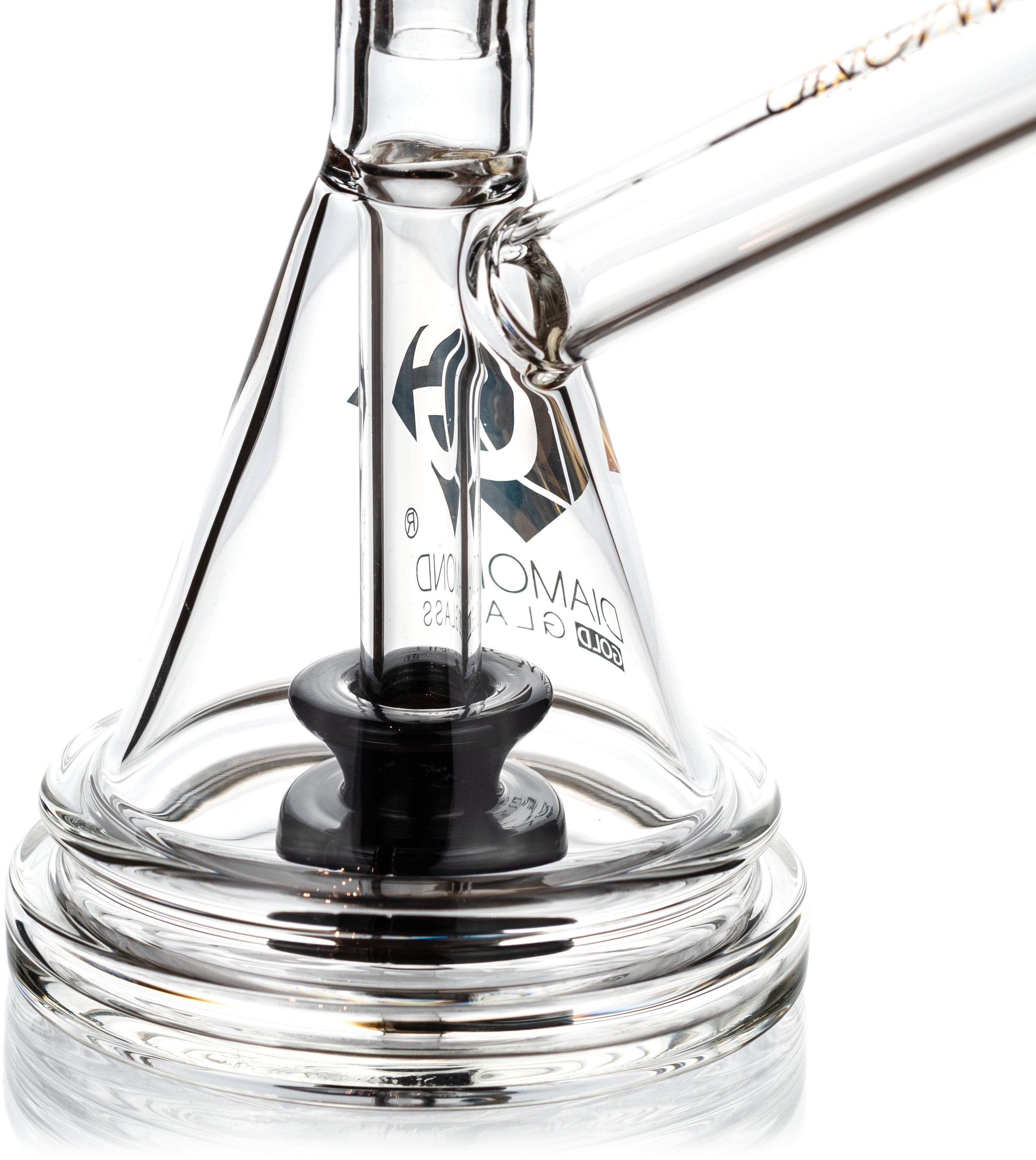 Pyramid Rig, by Diamond Glass (free banger included) - Bat Kountry